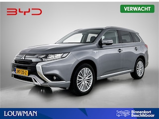 Mitsubishi Outlander 2.4 PHEV Intense | WORDT VERWACHT | 18" Lichtmetaal | Camera achter | Navigatie | Leder/Alcantara