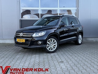 Volkswagen Tiguan 1.4 TSI Sport&Style CarPlay Navigatie Xenon Camera Trekhaak Cruise Climate
