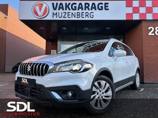 Suzuki S-Cross 1.0 Boosterjet Select 1e EIGENAAR!! // FULL LED // NAVI + CARPLAY // KEYLESS // CAMERA // CRUISE // STOELVERWARMING!!