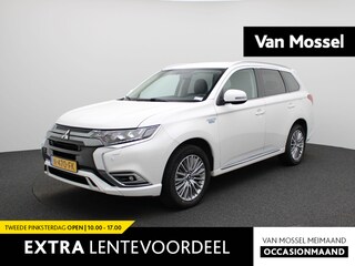 Mitsubishi Outlander 2.4 PHEV Intense AWD | Trekhaak | Climate Control | Apple Carplay / Android Auto | Stoelverwarming | Achteruitrijcamera |