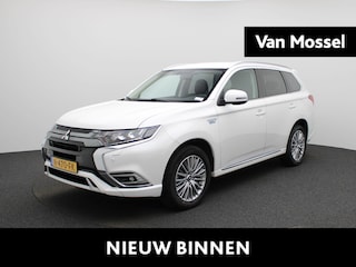 Mitsubishi Outlander 2.4 PHEV Intense AWD | Trekhaak | Climate Control | Apple Carplay / Android Auto | Stoelverwarming | Achteruitrijcamera |