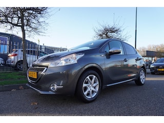 Peugeot 208 1.2 VTi 82PK 5D Style AIRCO LM Velgen Zeer Mooi