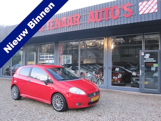 Fiat Punto Grande 1.4-16V Sport nieuwe apk 24-12-2026 zo meenemen 1499.-