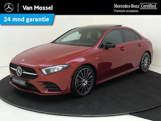 Mercedes-Benz A-klasse 180 Premium Plus /Panoramadak /Burmester /19 Inch /Nightpakket