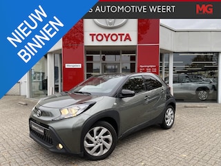 Toyota Aygo 1.0 VVT-i MT first Edition | Rijklaar | Stoelverwarming | Apple Carplay | LM-Velgen