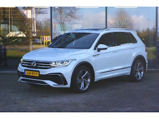 Volkswagen Tiguan 1.4 TSI eHybrid 245 PK R-Line Business+, Leder, Panoramadak, Memory, 360 Camera