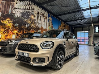 Mini Countryman 2.0 Cooper S E ALL4 John Cooper Works 220pk Rooftopgrey/Bruin Leer/Uniek