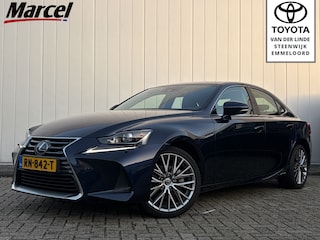 Lexus IS 300h Hybrid Business Line NL Auto Dealer Onderhouden BTW auto parkeersensoren Groot Scherm Stoelverwarming