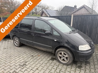 Volkswagen Sharan 2.8 V6 Highline 4Motion – Youngtimer met karakter! ✨