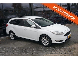 Ford Focus Wagon 1.0 Lease Edition, PDC, Navi, Airco, Winterpakket, trekhaak