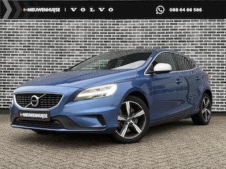 Volvo V40 2.0 T4 Business Sport | Trekhaak | Panoramadak | Lederen bekleding | Parkeersensoren voor + achter | Standkachel | Navigatie | Keyless | Volvo On Call | Stoelverwarming | Climate control | Getint glas |