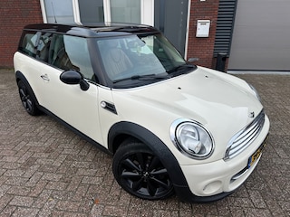 Mini Clubman 1.6 Cooper Business Line / Leder / NAP / Cruise / Airco / Navi / LM / Stoelverwarming