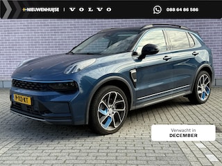 Lynk & Co 01 1.5 | Parkeercamera | Panoramadak | Adaptieve Cruise Control | Elektrisch bedienbare Achterklep | Stoelverwarming | Apple Car Play | Parkeersensoren voor + achter |