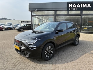 Fiat 600 e RED 54 kWh | Climate control | Apple Carplay/Android Auto | Parkpilot | Cruise control | Keyless start | Volledig Digitaal instrumentenpaneel
