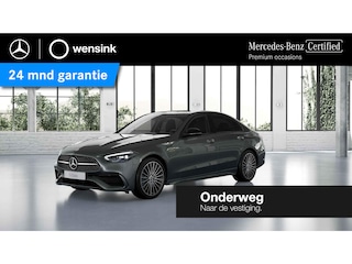Mercedes-Benz C-klasse 200 AMG Line | Night | Panoramadak | 19" lichtmetalen velgen | Sfeerverlichting | Getint glas | Stoelverwarming |