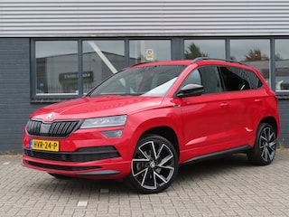 Skoda Karoq 1.5 TSI ACT Sportline Business DSG | trekhaak | canton soundsystem | adaptive cruise | elektrische achterklep |