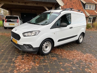 Ford Transit Courier 1.0 Ambiente met winterbanden, nieuwe apk