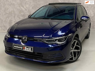 Volkswagen Golf 1.5 eTSI Style /Pano /IQ Light /Stoelverwarming