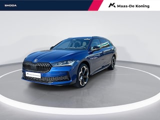 Skoda Superb combi Sportline Business 1.5 TSI PHEV 150 kW / 204 PK Combi | Metallic Lak | 19'' lichtmetalen velgen | Panorama dak | Trekhaak wegklapbaar | All-Season banden