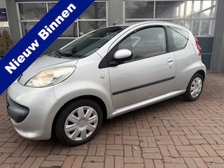 Peugeot 107 1.0-12V XR Airco 2008 leuk beginners auto !!