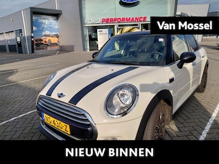 Mini Cooper 1.5 Business | PANORAMADAK | PARKEERSENSOREN | AIRCO |