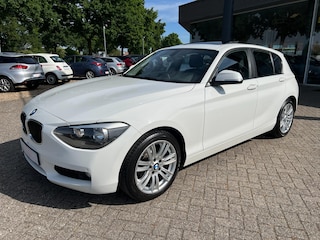 BMW 116i Business+ Automaat, Navi, Trekhaak, Leer, etc