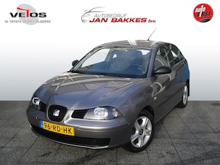 Seat Ibiza 1.4-16V Reference + sportrider pakket weinig km
