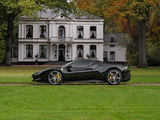 Ferrari 296 3.0 V6 | Lift | CarPlay | Racing Seats | Adapt. koplampen