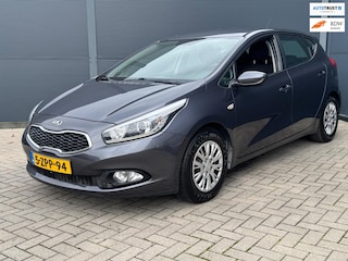 Kia Ceed Cee'd 1.4 CVVT / Pdc / 79.000 km !!!