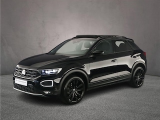 Volkswagen T-Roc Sport 1.5 TSI 150pk DSG Automaat Trekhaak, Panoramadak, Adaptive cruise control, Black Style, Achteruitrijcamera, Elektrische achterklep