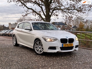 BMW 118d Executive | M-Pakket + Navi + Clima Nu € 4.975,-!!!