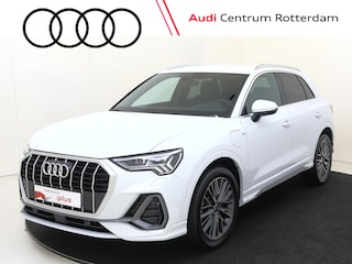 Audi Q3 45 TFSI e S edition | Achteruitrijcamera | Adaptieve cruise control | Dodehoek detectie | Keyless | Stoelverwarming | Navigatie | Audi virtual cockpit |