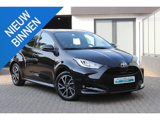 Toyota Yaris 1.5 Hybrid Dynamic Camera, Carplay, Privacy Glass, Stoel/Stuurverwarming