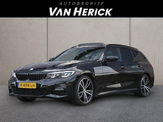 BMW 3-serie Touring 320i Executive Edition M-Sport | Trekhaak | Camera | Pano
