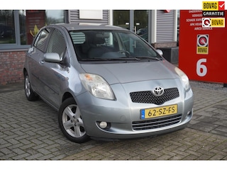 Toyota Yaris 1.3 VVTi Luna / Climate Control / Radio / Trekhaak / Winterbanden