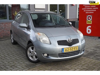 Toyota Yaris 1.3 VVTi Luna / Climate Control / Radio / Trekhaak / Winterbanden