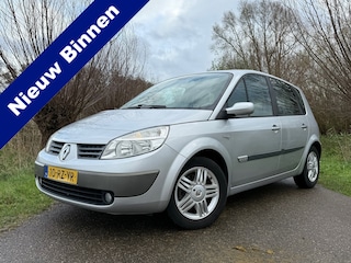 Renault Scénic 2.0-16V Tech Line Clima Half-Leder Nieuwe APK 6 Versnellingen Trekhaak 16" Velgen PDC Cruise Goed Onderhouden!