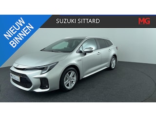Toyota Corolla Touring 1.8 Hybrid Style | * Betreft een Suzuki Swace | Allseason banden | Rijklaarprijs |