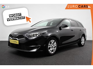 Kia Ceed Sportswagon 1.0 T-GDi Prestige | Navigatie | Apple Carplay / Android Auto | Climate Control | Cruise Control | Camera | Dab | Lichtmetalen Velgen | Lane Assist | Privacy Glass |