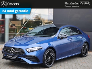 Mercedes-Benz A-klasse 250 e AMG Line | Panoramadak | Trekhaak | Multispaak | Dodehoekassistent | Navigatie | Camera | Automaat