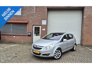Opel Corsa 1.4-16V Cosmo 2e eigenaar NAP Pano Leder Cruise Airco APK