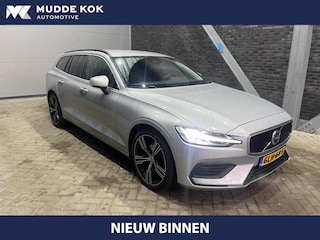 Volvo V60 B3 | ACC | BLIS | Keyless | Stoel+Stuurverwarming | 19 Inch | Getint Glas