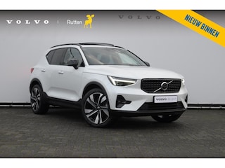 Volvo XC40 211PK Automaat B4 Ultimate Dark / Adaptieve cruise control / BLIS / Pixel LED / 20” velgen / Leder interieur / Stoel en stuurwielverwarming / 360 camera / Elektrische stoelen / Panoramadak