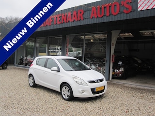 Hyundai i20 1.2i i-Motion zeer mooi  met trekhaak apk 02-04-2026