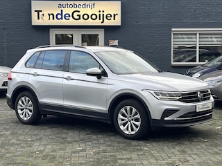Volkswagen Tiguan 1.5 TSi DSG Life Business | CAMERA | STOELVERW. | NW. MODEL |