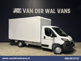 Peugeot Boxer 2.2 BlueHDi 141pk Bakwagen Laadklep Euro6 Airco | Cruisecontrol | 985kg laadvermogen Bijrijdersbank