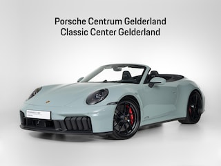 Porsche 911 Carrera 4 GTS Cabriolet