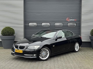 BMW 3-serie Cabrio 320i High Executive | Navigatie | Stoelverwarming | Lederen Bekleding | Lichtmetalen Velgen | Xenon |