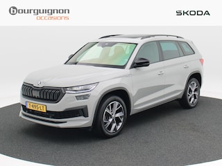 Skoda Kodiaq 1.5 TSi 150 Pk Automaat Sportline Business 7 Pers | Adaptive Cruise | Panoramadak | Navigatie | Climate Control | Stoelverwarming | Trekhaak | 86.216 Km!!