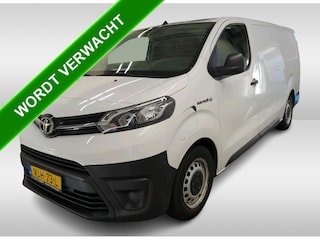 Toyota Proace L2 Extra Range 75KWh +/-330KM / 3Pers. / Navigatie / Airco / Bedrijfswagen inrichting / Apk 02-2027
